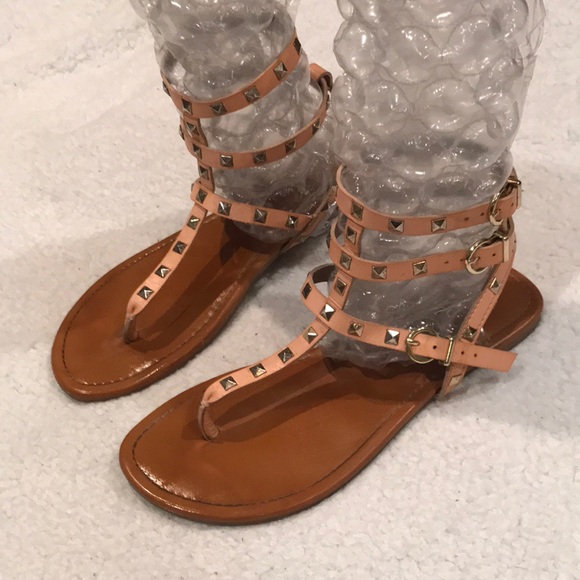 Shoes - 8/$20 Leather Studded Gladiators